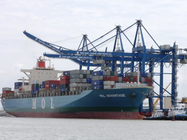 Southern province strives to earn VND24 trillion from seaport services
